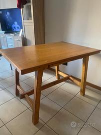 tavolo cucina in legno massiccio