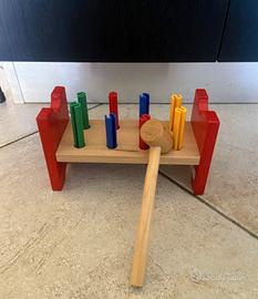 Gioco legno con martello Ikea