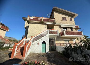 PORZIONE DI QUADRIFAMILIARE A SCALEA