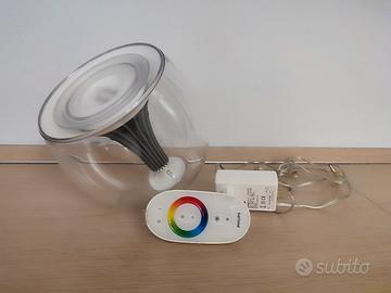 Lampada LED RGB Philips con telecomando 