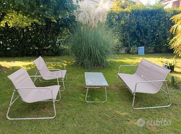Set da giardino - divano, 2 poltrone e tavolino