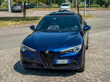 Stelvio 280 CV AT8 Q4 Veloce Full-Optiontional