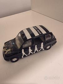 Beatles Taxi Abbey Road
