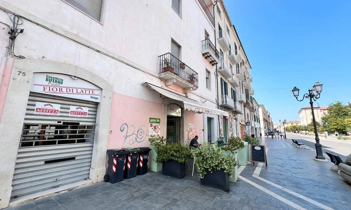 Locale commerciale - Corso Vittorio Emanuele