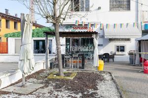 Bar Ristrutturato nel Cuore di Palata Pepoli (Crev