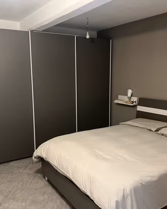 Camera da letto completa di armadio ante scorrevol