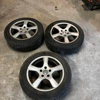 Gomme da neve con cerchi in lega