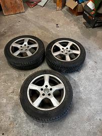 Gomme da neve con cerchi in lega