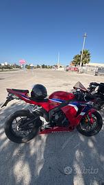 CBR 600 RR 2025