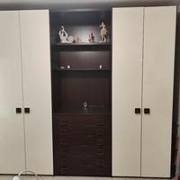 Vendessi armadio ottimmo stato. 