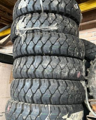 Gomme nuove carrello elevatore