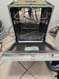 Lavastoviglie da incasso Hotpoint Ariston 
