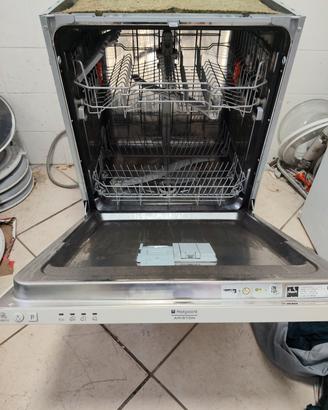 Lavastoviglie da incasso Hotpoint Ariston 