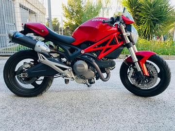 Ducati Monster 696+