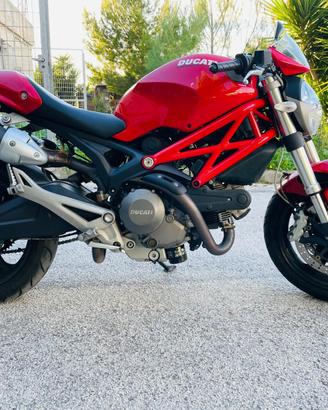Ducati Monster 696+