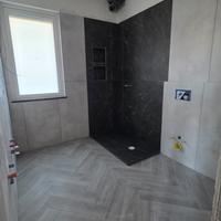 Muratore piastrellista specializzato