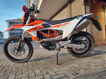 KTM 690 ENDURO R MY 2026. 