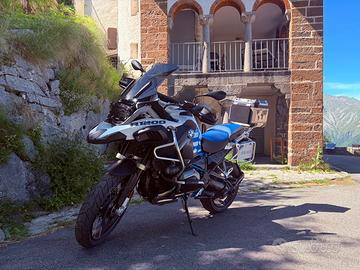 BMW R 1200 GS adventure rally