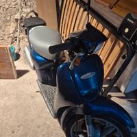 ciclomotore aprilia scarabeo 50