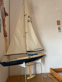 Barca a vela Graupner