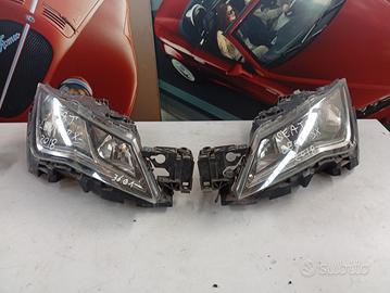 SEAT LEON 2018 FARI ANTERIORE DX SX