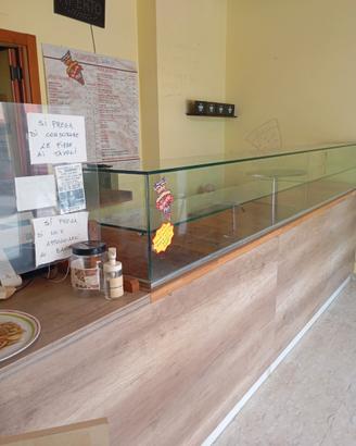 Pizzeria