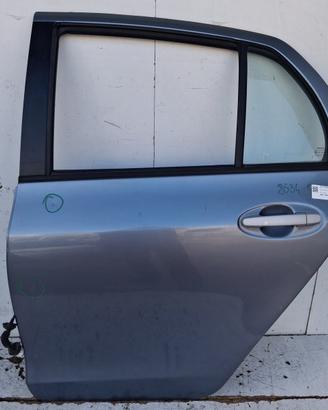 670040D110 PORTA POSTERIORE SX TOYOTA YARIS II RES