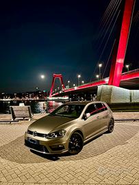 Volkswagen Golf Mk7 R Line 1.6 TDI 110 CV Euro 6B