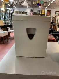 Trita documenti, carte e cd Lervia