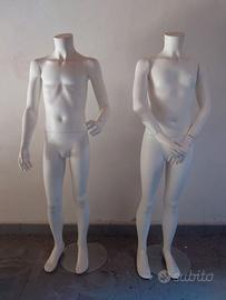 Manichini bimbo per negozio