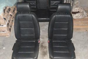 Sedili in pelle Audi a4  b6 avant 2003 tenuti bene