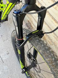 Forcella reba rock shox 29 con comando al manubrio