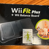 BALANCE BOARD + Nintendo Wii FIT PLUS