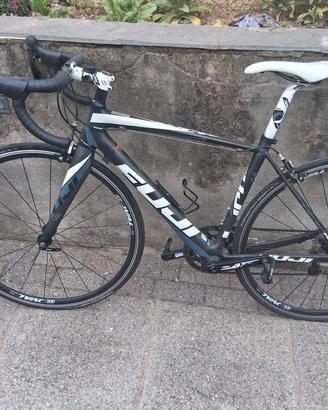 Bici da corsa Fuji Altamira 2.0