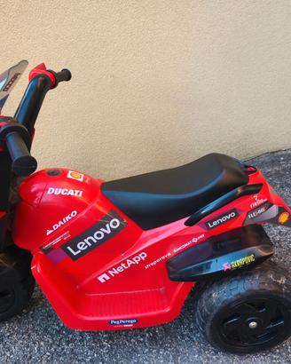 Moto elettrica peg perego