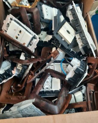 Materiale elettrico Gewis