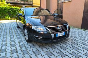 VOLKSWAGEN Passat 6ª serie - 2008