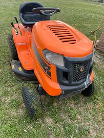 Trattorino tornado 97/13,5 t Oleo-Mac