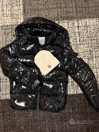 giubbotto e cappello moncle.r