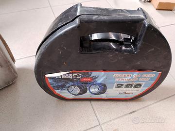 Due coppie catene da neve