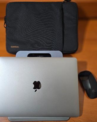 Apple Macbook Pro touch bar 13,3" + accessori