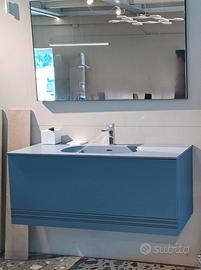 Mobile laccato ceruleo con fresature L120