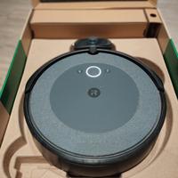 Robot aspirapolvere lavapavimenti 