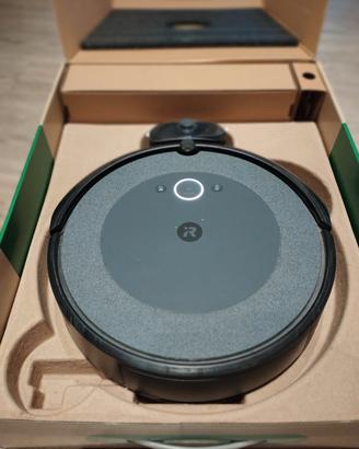 Robot aspirapolvere lavapavimenti 