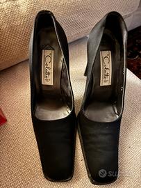 Scarpe  in tessuto nero con tacco argentato