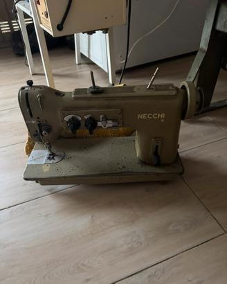 Macchina da cucire professionale, Singer