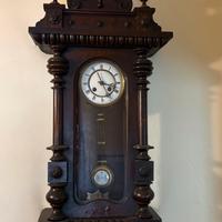 Orologio a pendolo da parete