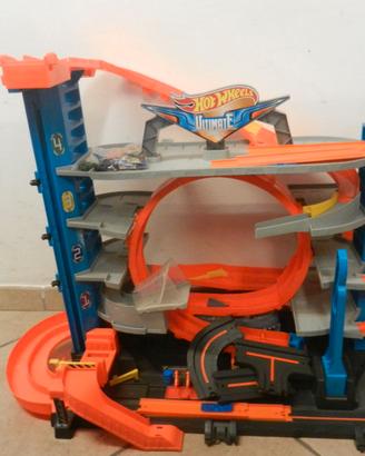 Hot Wheels - Ultimate Garage