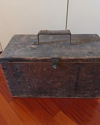 Baule, forziere d'antiquariato in legno