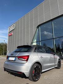 Audi A1 8X Restyling  sportback sline